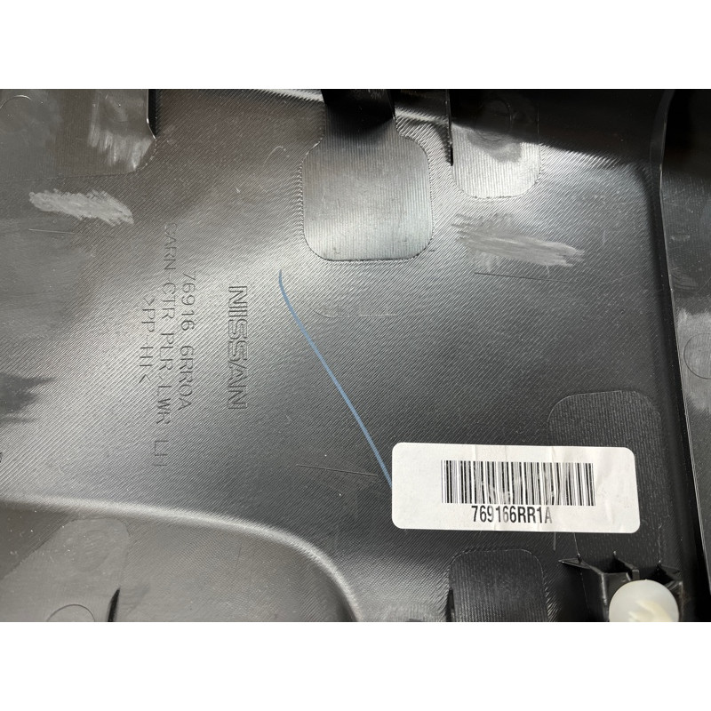 Обшивка центральної стійки (салон) Nissan Rogue T33 2023 1.5 KR15DDT 769166RR1A