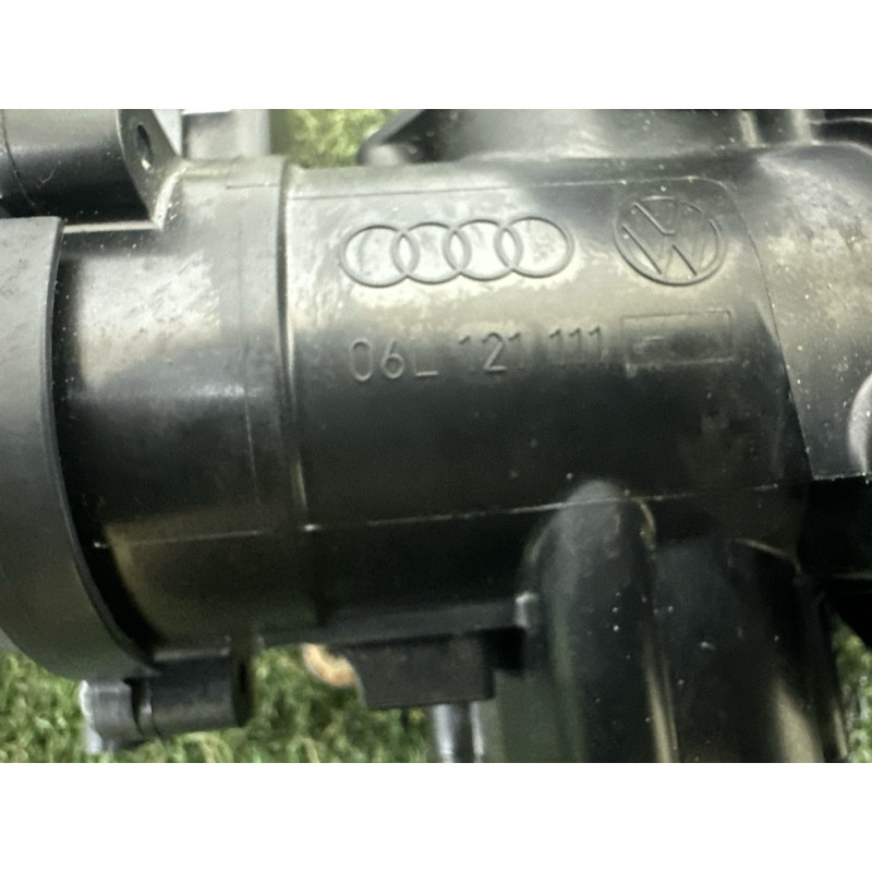 Корпус термостата с помпой (система охлаждения) AUDI A4 B9 2017 2.0 TFSI 06L121111H