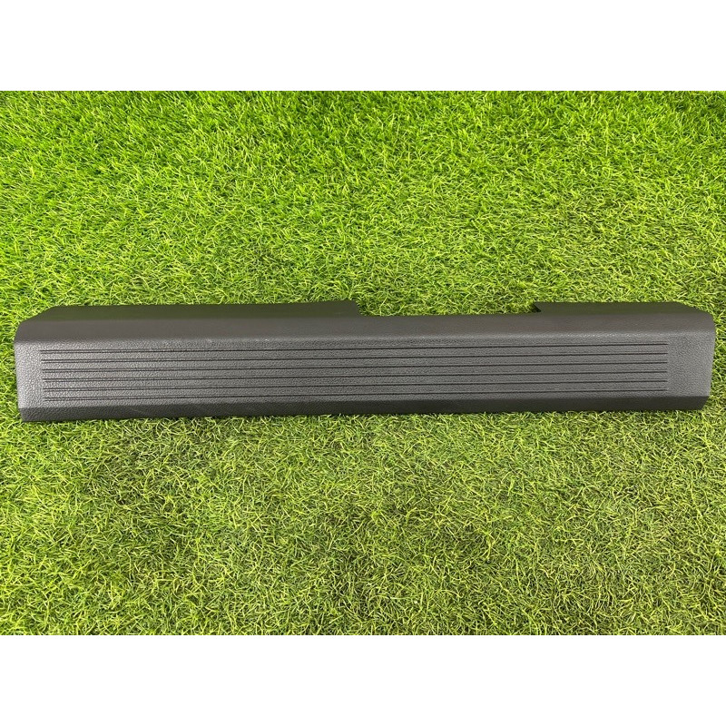 Накладка на поріг (кузов і елементи) Nissan Rogue T33 2023 1.5 KR15DDT 769526RR0A