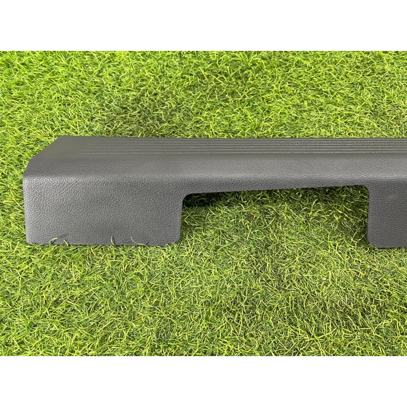 Накладка на поріг (кузов і елементи) Nissan Rogue T33 2023 1.5 KR15DDT 769526RR0A