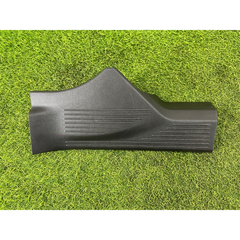 Накладка на поріг (кузов і елементи) Nissan Rogue T33 2023 1.5 KR15DDT 769536RR0A
