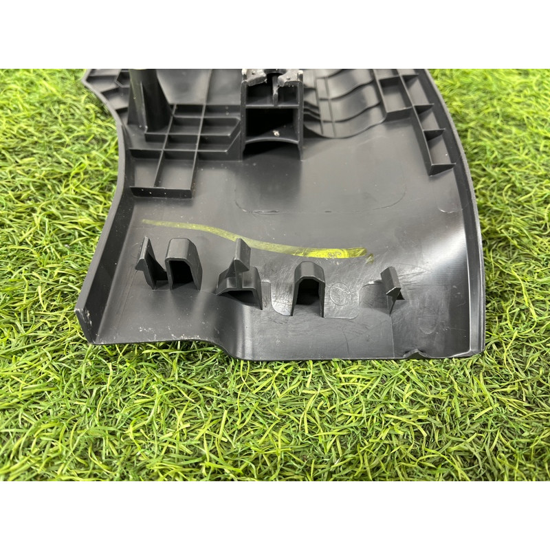 Накладка на поріг (кузов і елементи) Nissan Rogue T33 2023 1.5 KR15DDT 769546RR0A