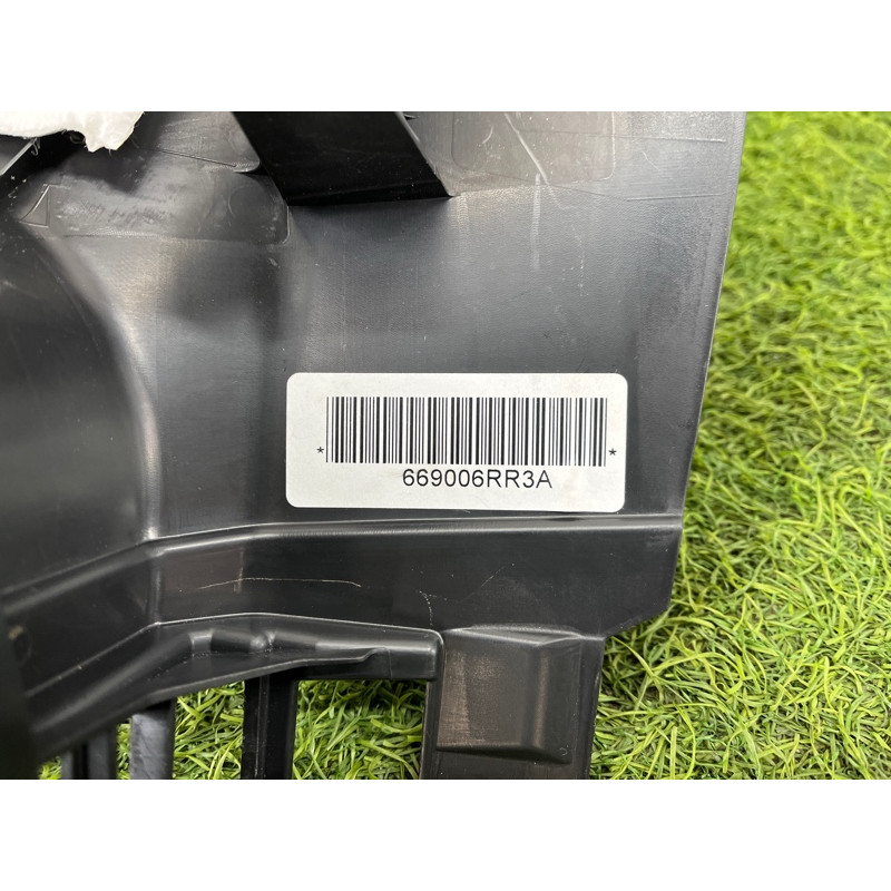 Накладка на поріг (кузов і елементи) Nissan Rogue T33 2023 1.5 KR15DDT 669006RR3A