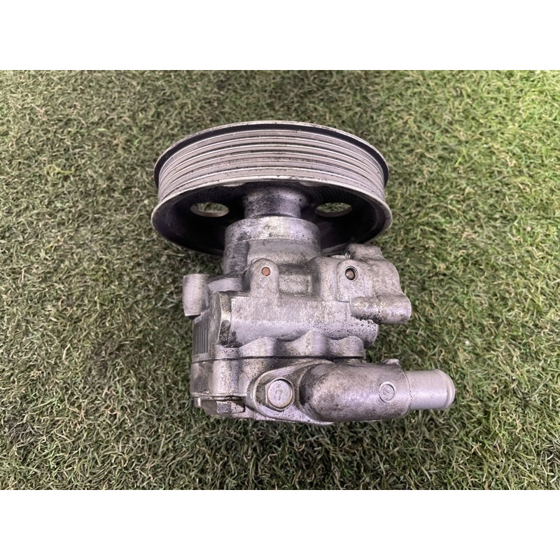 Насос гидроусилителя руля (рулевое управление) AUDI A4 B8 2010 2.0 CAEB 8K0145153F