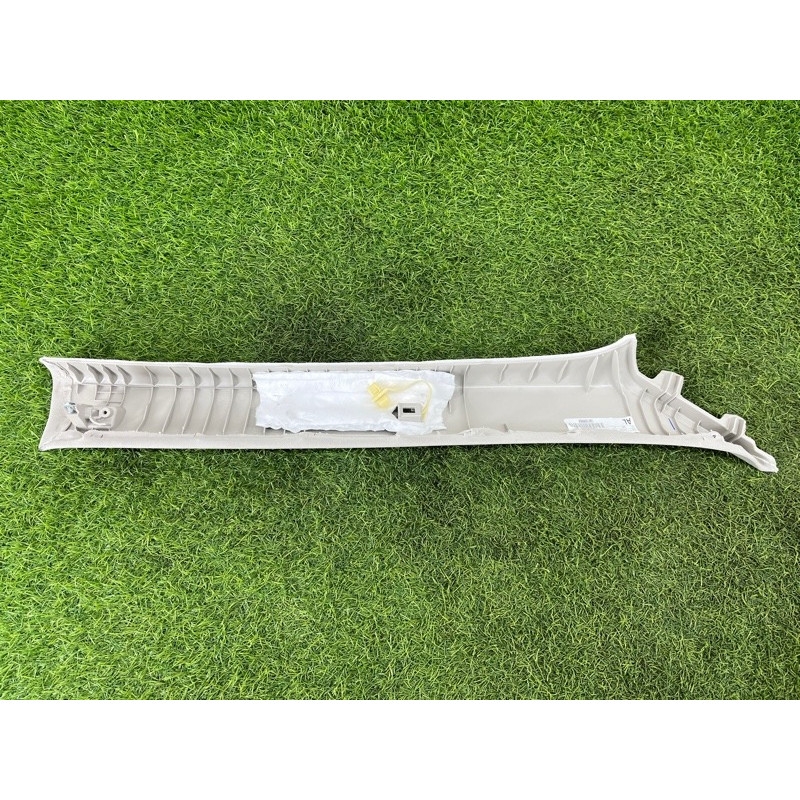 Верхня обшивка стійки (салон) Nissan Rogue T33 2023 1.5 KR15DDT 769126RR0B