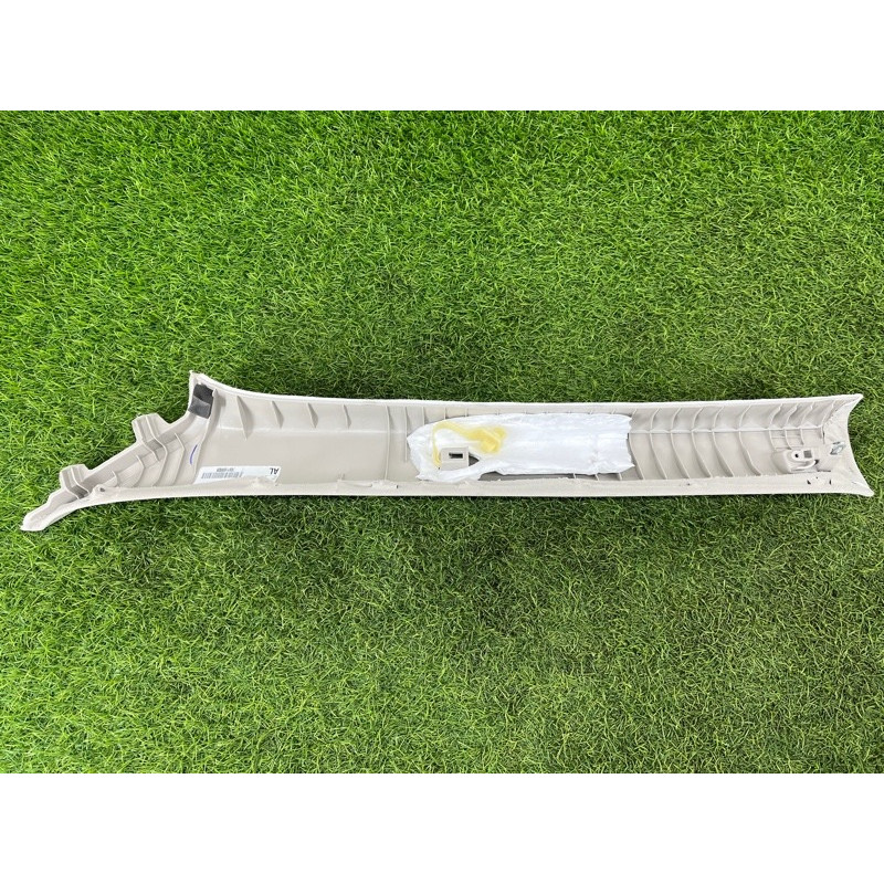 Верхня обшивка стійки (салон) Nissan Rogue T33 2023 1.5 KR15DDT 769116RR0B