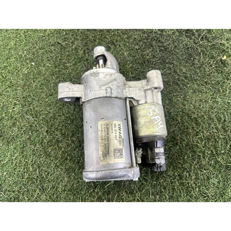 Стартер (электрика) AUDI A4 B9 2017 2.0 TFSI 06L911021