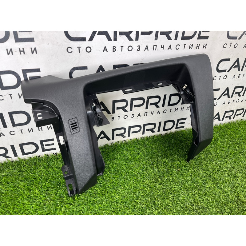 Накладка торпедо нижня (салон) Nissan Rogue T33 2023 1.5 KR15DDT 681046RR2A
