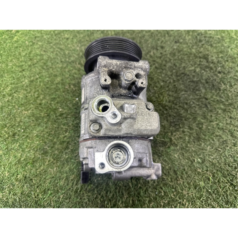 Компрессор кондиционера (отопление и кондиционирование) AUDI A4 B8 2010 2.0 CAEB 8K0260805L