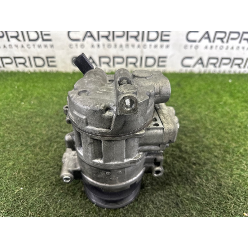 Компрессор кондиционера (отопление и кондиционирование) AUDI A4 B8 2010 2.0 CAEB 8K0260805L