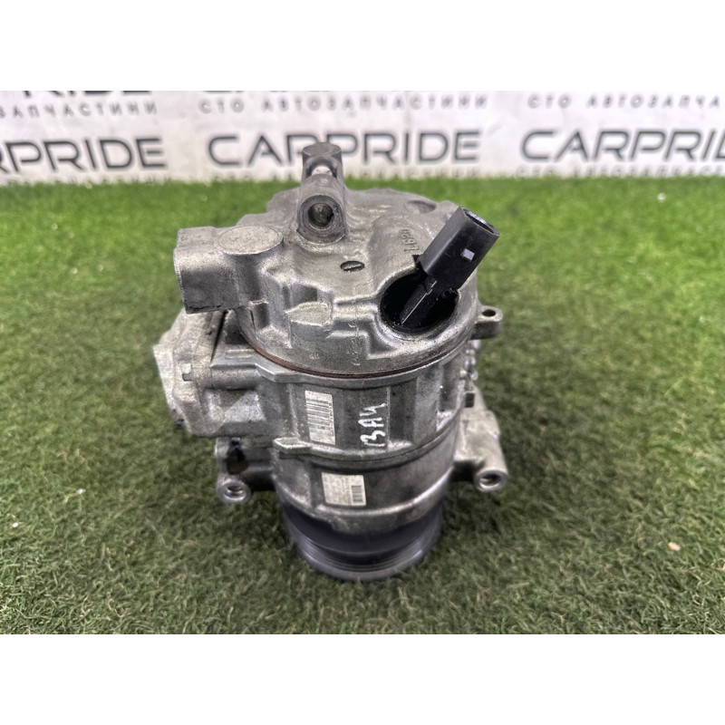 Компрессор кондиционера (отопление и кондиционирование) AUDI A4 B8 2010 2.0 CAEB 8K0260805L