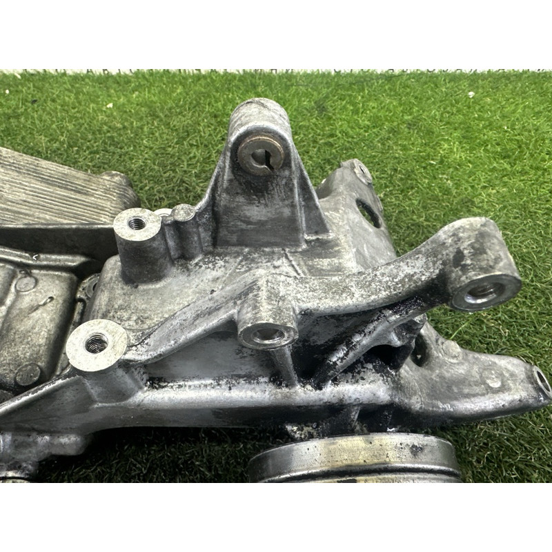 Корпус масляного фильтра (двигатель и элементы) AUDI A4 B8 2010 2.0 CAEB 06H903143H