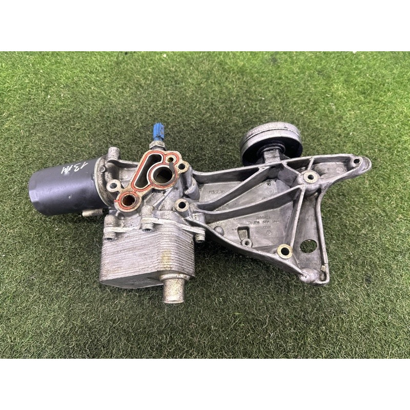 Корпус масляного фильтра (двигатель и элементы) AUDI A4 B8 2010 2.0 CAEB 06H903143H