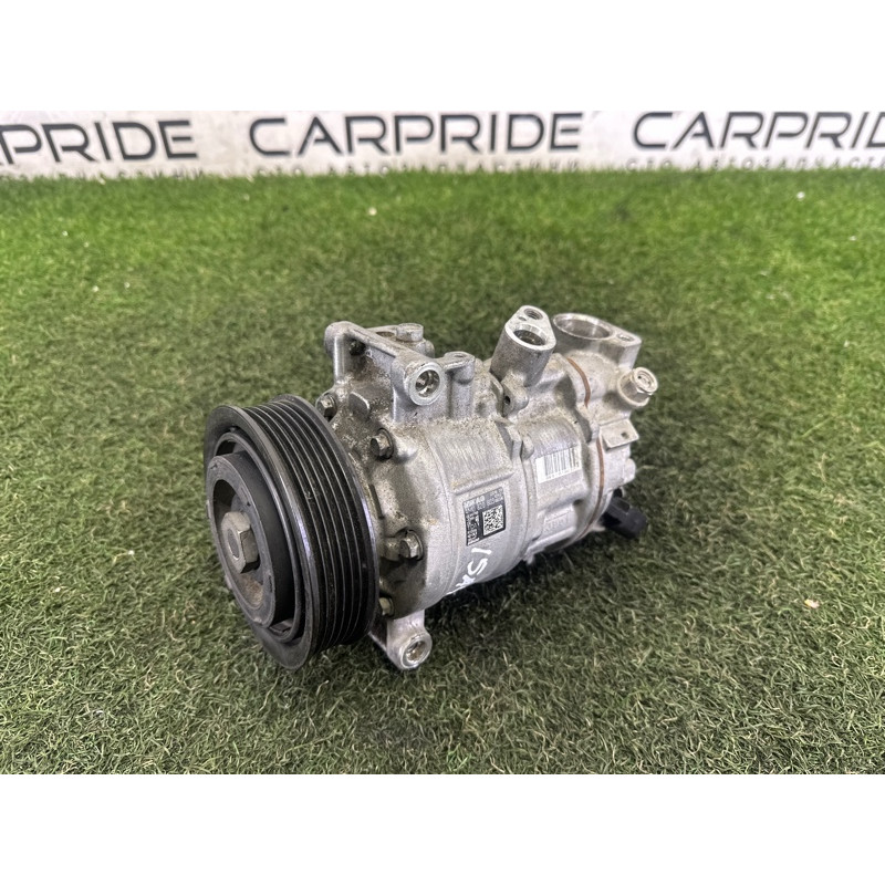 Компрессор кондиционера (отопление и кондиционирование) AUDI A4 B9 2017 2.0 TFSI 4M0820803