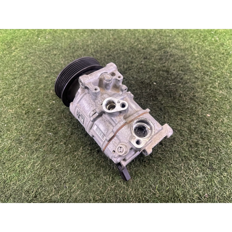 Компрессор кондиционера (отопление и кондиционирование) AUDI A4 B9 2017 2.0 TFSI 4M0820803