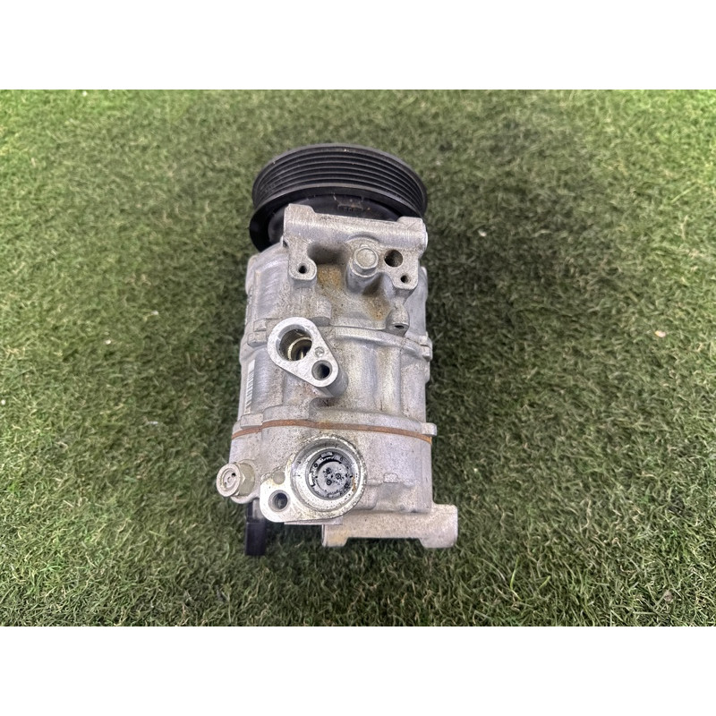 Компрессор кондиционера (отопление и кондиционирование) AUDI A4 B9 2017 2.0 TFSI 4M0820803