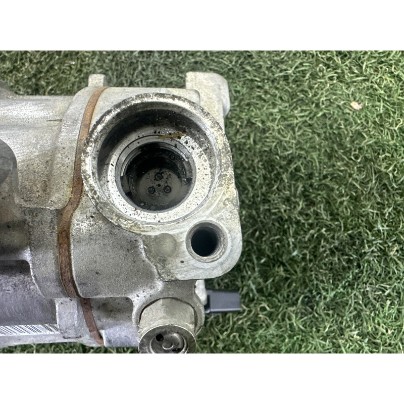 Компрессор кондиционера (отопление и кондиционирование) AUDI A4 B9 2017 2.0 TFSI 4M0820803