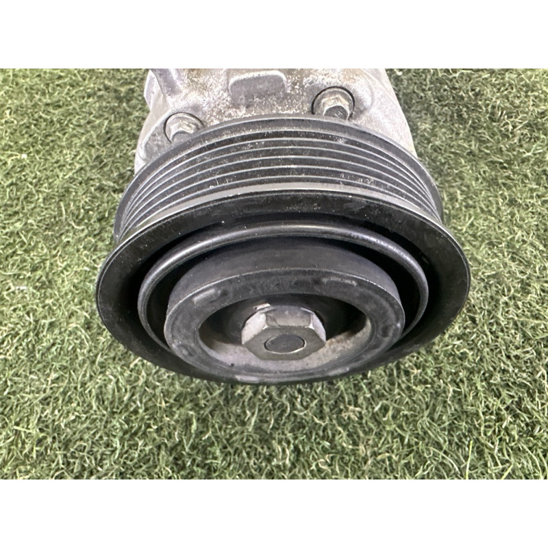 Компрессор кондиционера (отопление и кондиционирование) AUDI A4 B9 2017 2.0 TFSI 4M0820803