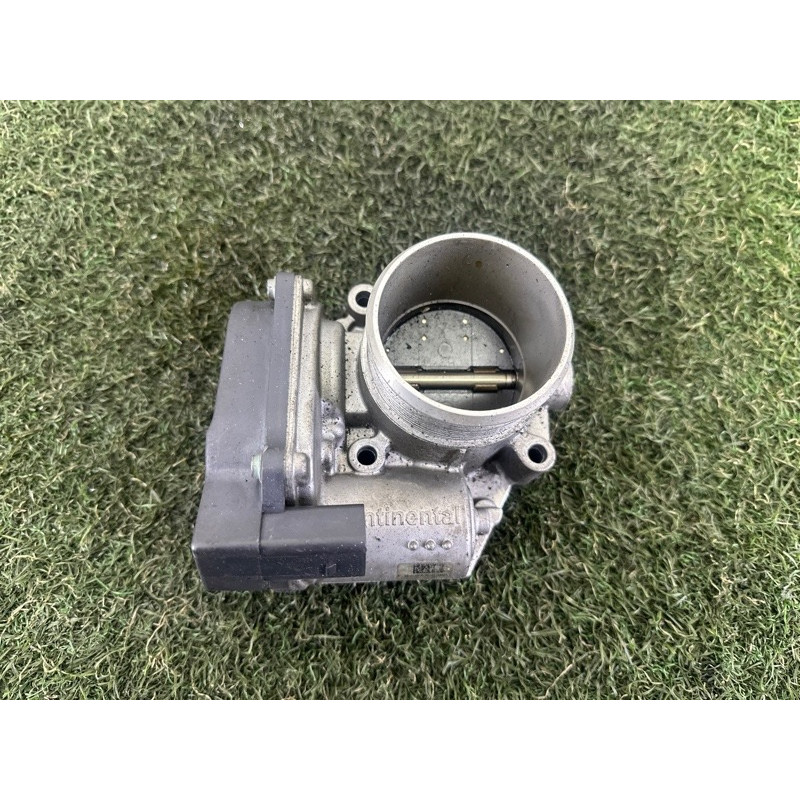 Дроссельная заслонка (электрика двигателя) AUDI A4 B8 2010 2.0 CAEB 06F133062Q