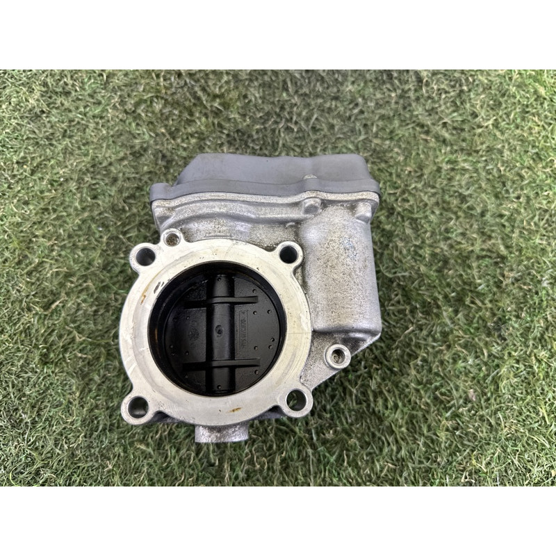 Дроссельная заслонка (электрика двигателя) AUDI A4 B8 2010 2.0 CAEB 06F133062Q