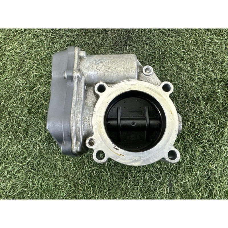 Дроссельная заслонка (электрика двигателя) AUDI A4 B8 2010 2.0 CAEB 06F133062Q
