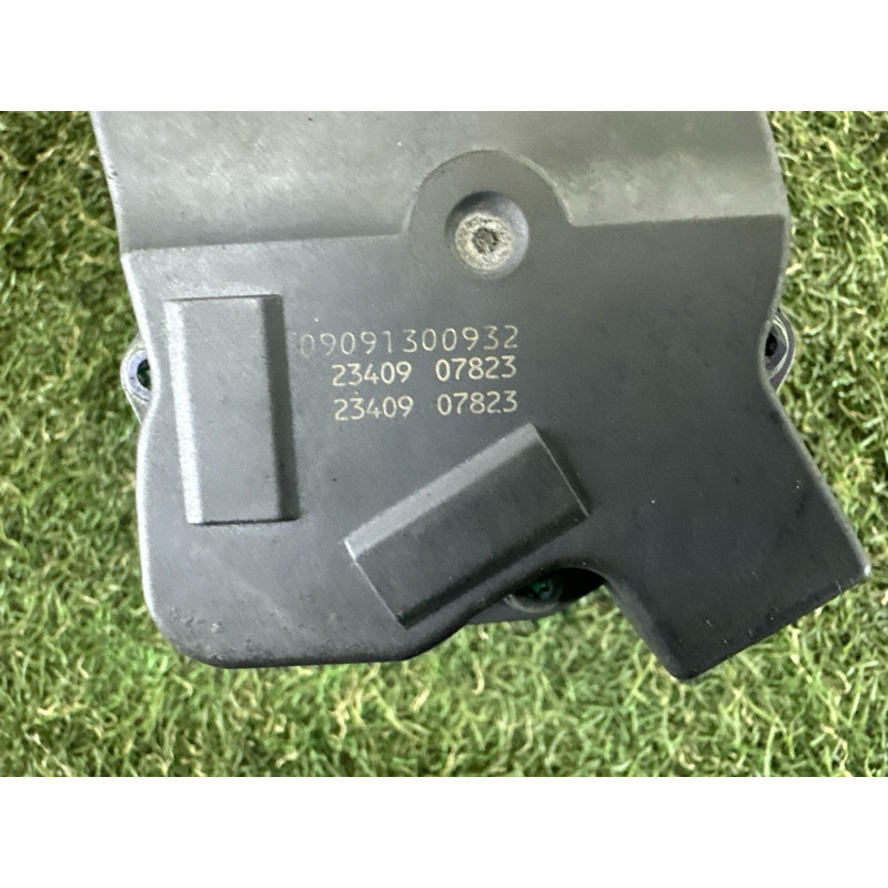 Дроссельная заслонка (электрика двигателя) AUDI A4 B8 2010 2.0 CAEB 06F133062Q