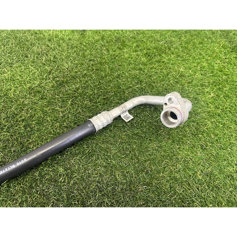 Трубка кондиционера (отопление и кондиционирование) AUDI A4 B9 2017 2.0 TFSI 8W0816743BP