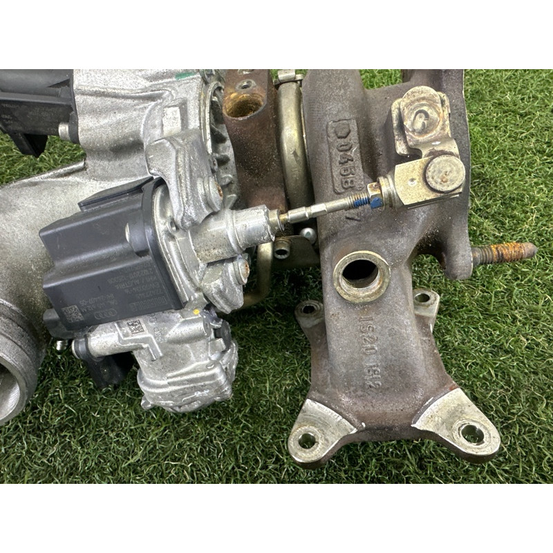 Турбина (выпускная система) AUDI A4 B9 2017 2.0 TFSI 06L145654C