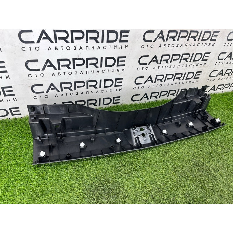 Накладка замка кришки багажника (салон) Nissan Rogue T33 2023 1.5 KR15DDT 849926RR0A