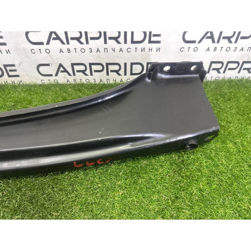 Усилитель бампера (наружные элементы кузова) Volkswagen Touareg NF 2011 3.6 7P0807309