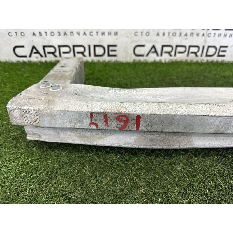 Усилитель бампера (наружные элементы кузова) AUDI Q5 8R 2012 3.2 8R0807313B