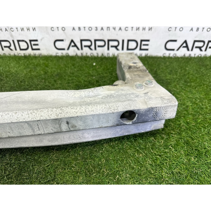 Усилитель бампера (наружные элементы кузова) AUDI Q5 8R 2012 3.2 8R0807313B