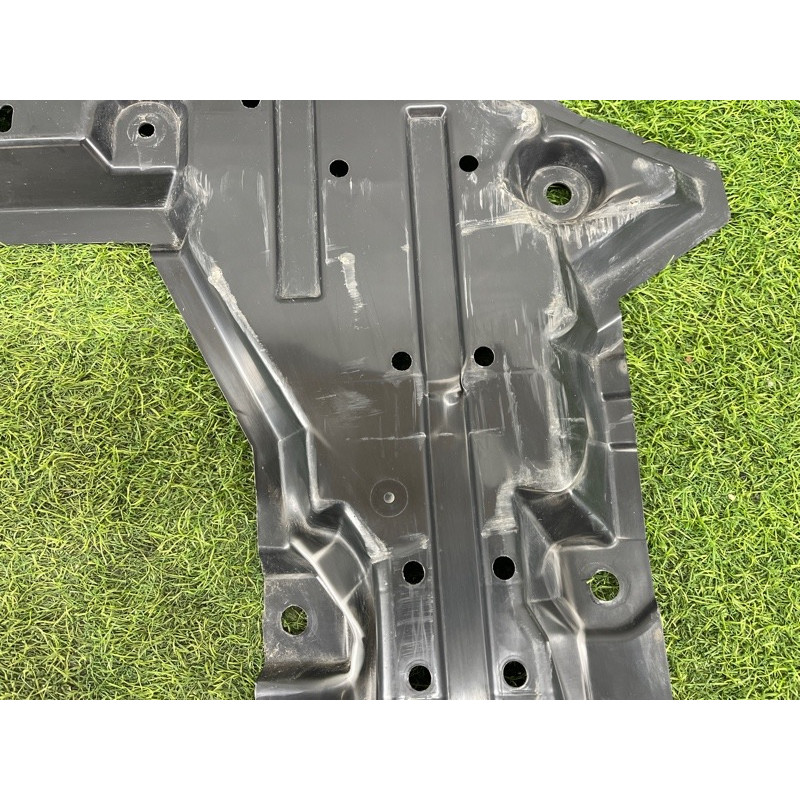 Защита двигателя (кузов и элементы) Nissan Rogue T33 2023 1.5 KR15DDT 758956RR0A