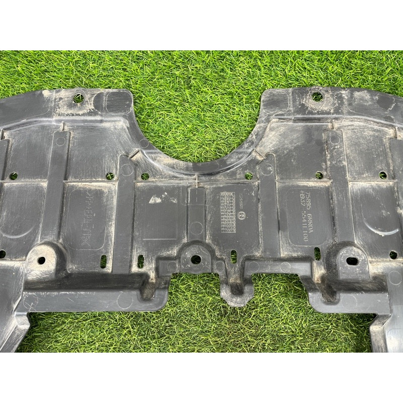Защита двигателя (кузов и элементы) Nissan Rogue T33 2023 1.5 KR15DDT 758956RR0A