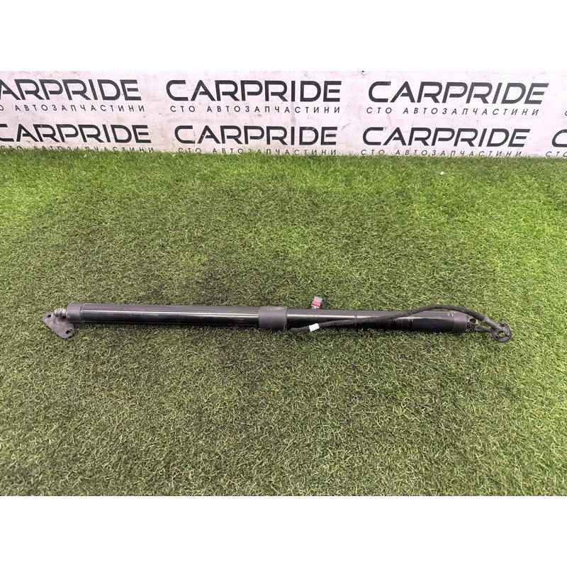 Привод двери багажника (электрика) Volkswagen Touareg NF 2013 3.6 7P6827851FIIT