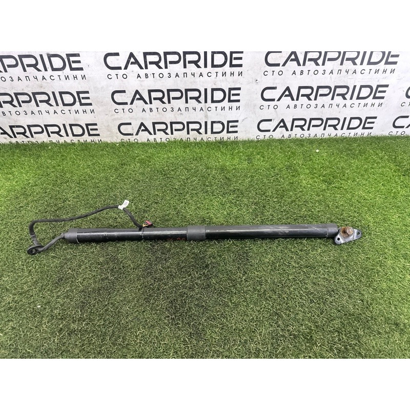 Привод двери багажника (электрика) Volkswagen Touareg NF 2013 3.6 7P6827851FIIT