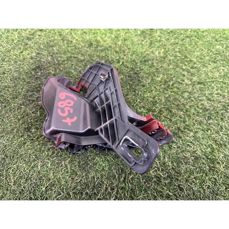 Крепление крыла (кузов и элементы) LAND ROVER Range Rover Evoque L538 2016 2.0 BJ3216A143AA