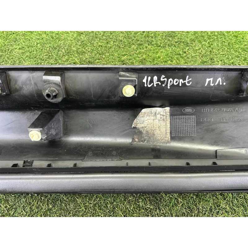 Молдинг двери внешний (кузов и элементы) LAND ROVER RANGE ROVER Sport L494 2016 3.0 Diesel LR044139