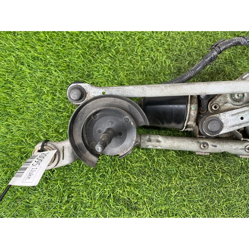 Трапеція склоочисників (кузов і елементи) Nissan Juke F15 2011 1.6 288001KA0A