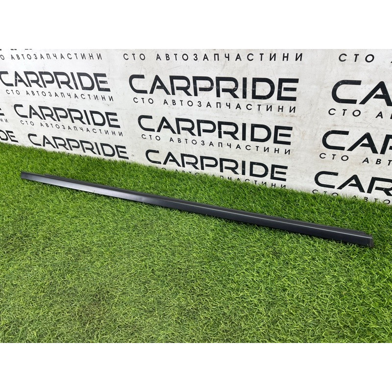 Молдинг двери внешний (кузов и элементы) Nissan Rogue T33 2023 1.5 KR15DDT 808206RA0A