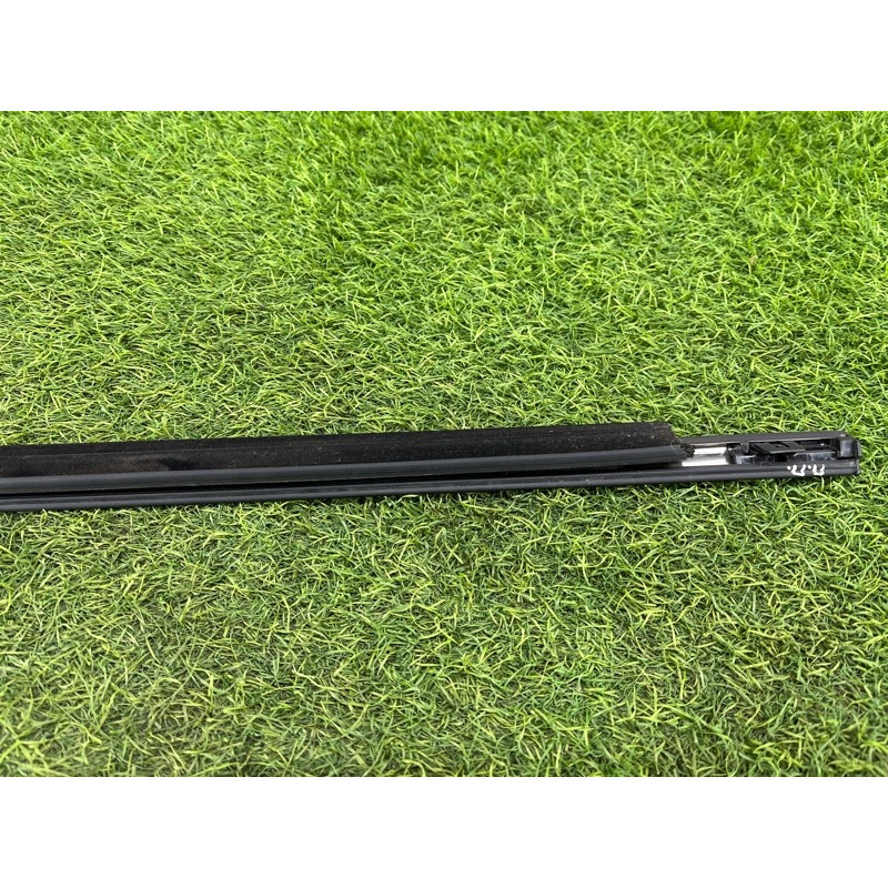 Молдинг двери внешний (кузов и элементы) Nissan Rogue T33 2023 1.5 KR15DDT 808206RA0A