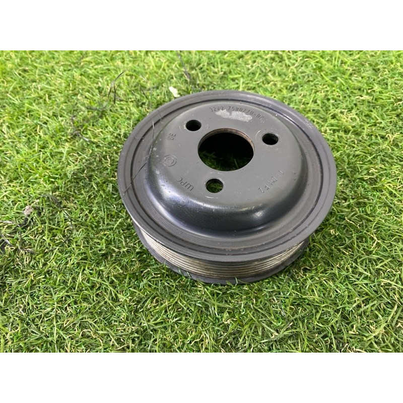 Шкив насоса гидроусилителя (рулевое управление) BMW 7-series F01 2011 3.0 N54 32427580770