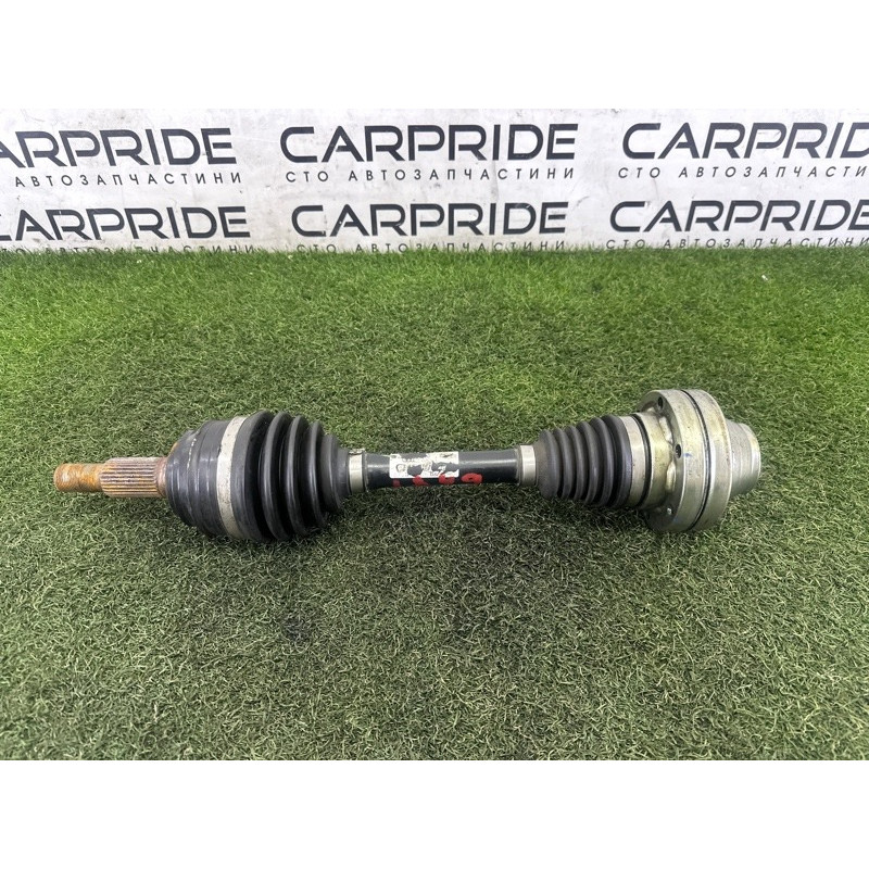 Привід (трансмісія) Volkswagen Touareg NF 2013 3.0 Hybrid 7P0407271C