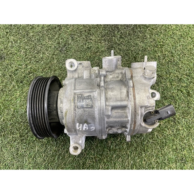 Компрессор кондиционера (отопление и кондиционирование) AUDI A3 8V 2016 1.8 CNSB 5Q0820803F