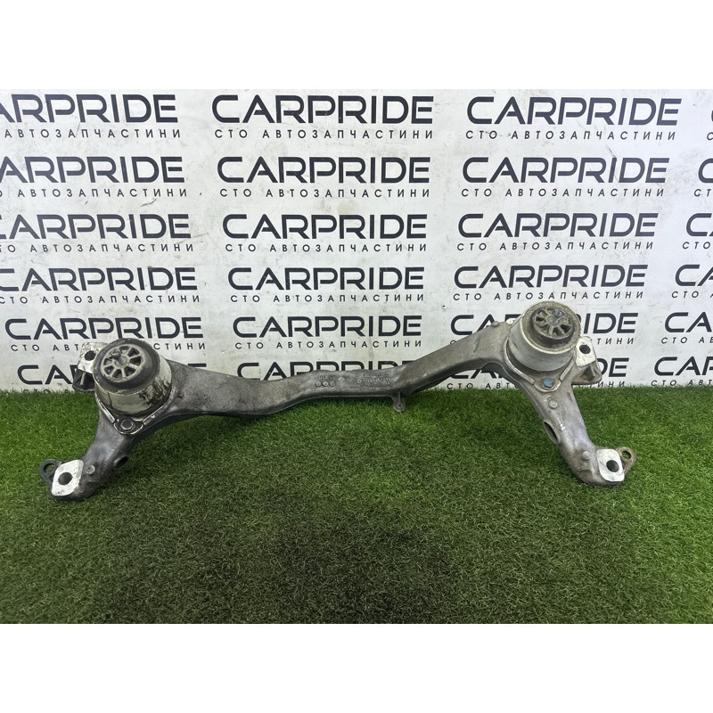 Кронштейн двигателя (кронштейны двигателя) Volkswagen Touareg NF 2013 3.0 Hybrid 7P0199207