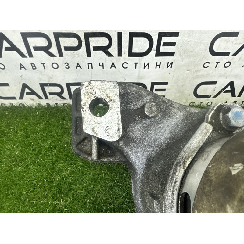 Кронштейн двигателя (кронштейны двигателя) Volkswagen Touareg NF 2013 3.0 Hybrid 7P0199207