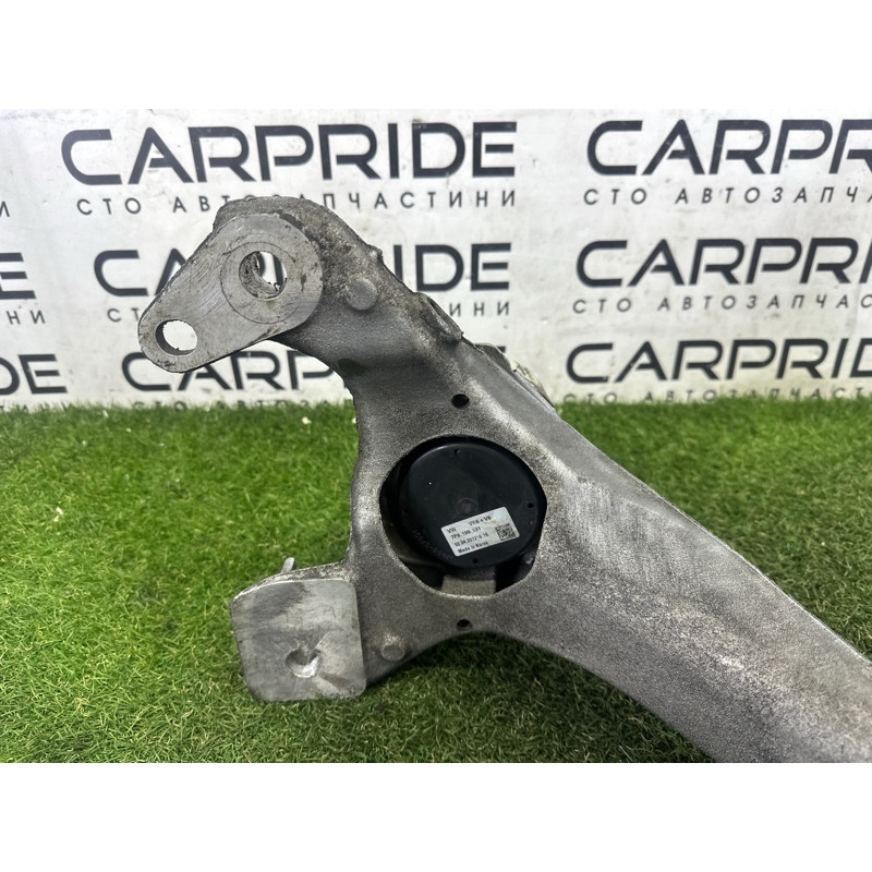 Кронштейн двигателя (кронштейны двигателя) Volkswagen Touareg NF 2013 3.0 Hybrid 7P0199207