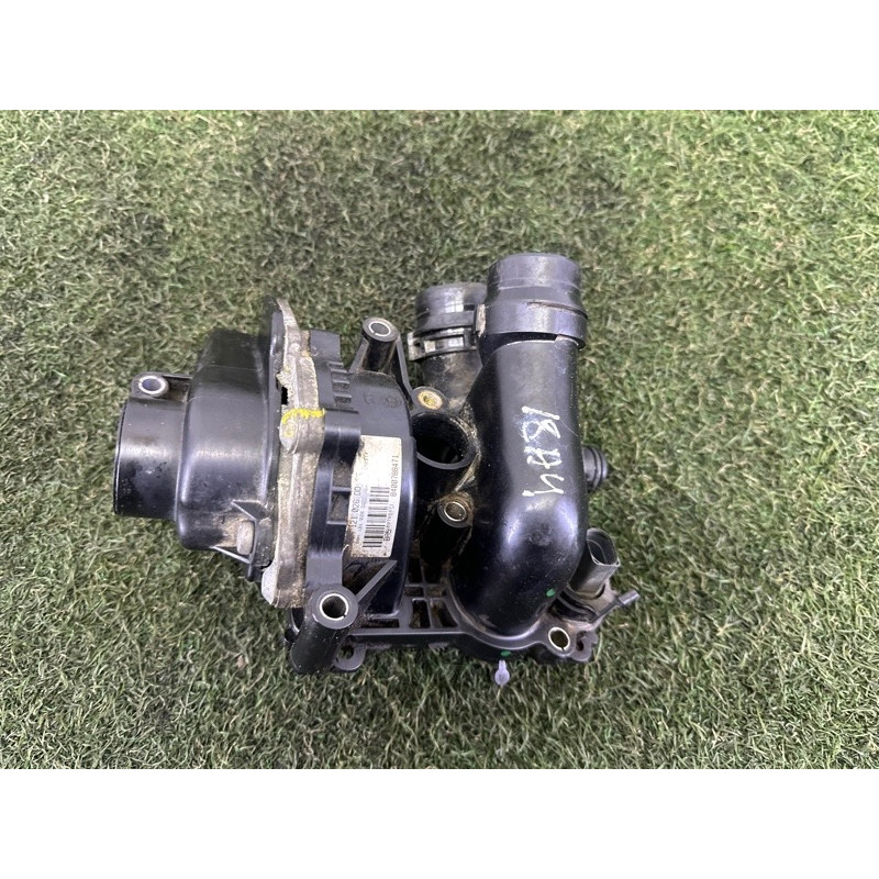 Помпа (система охлаждения) AUDI A4 B8 2013 2.0 TFSI 06H121026DR