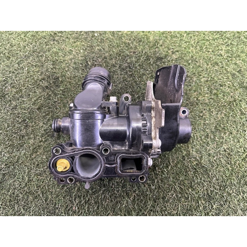 Помпа (система охлаждения) AUDI A4 B8 2013 2.0 TFSI 06H121026DR