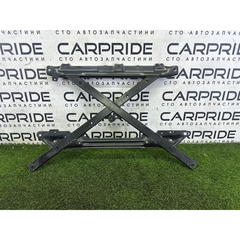 Распорка переднего подрамника (подвеска) AUDI A4 B8 2014 2.0 TFSI 8K1399345E